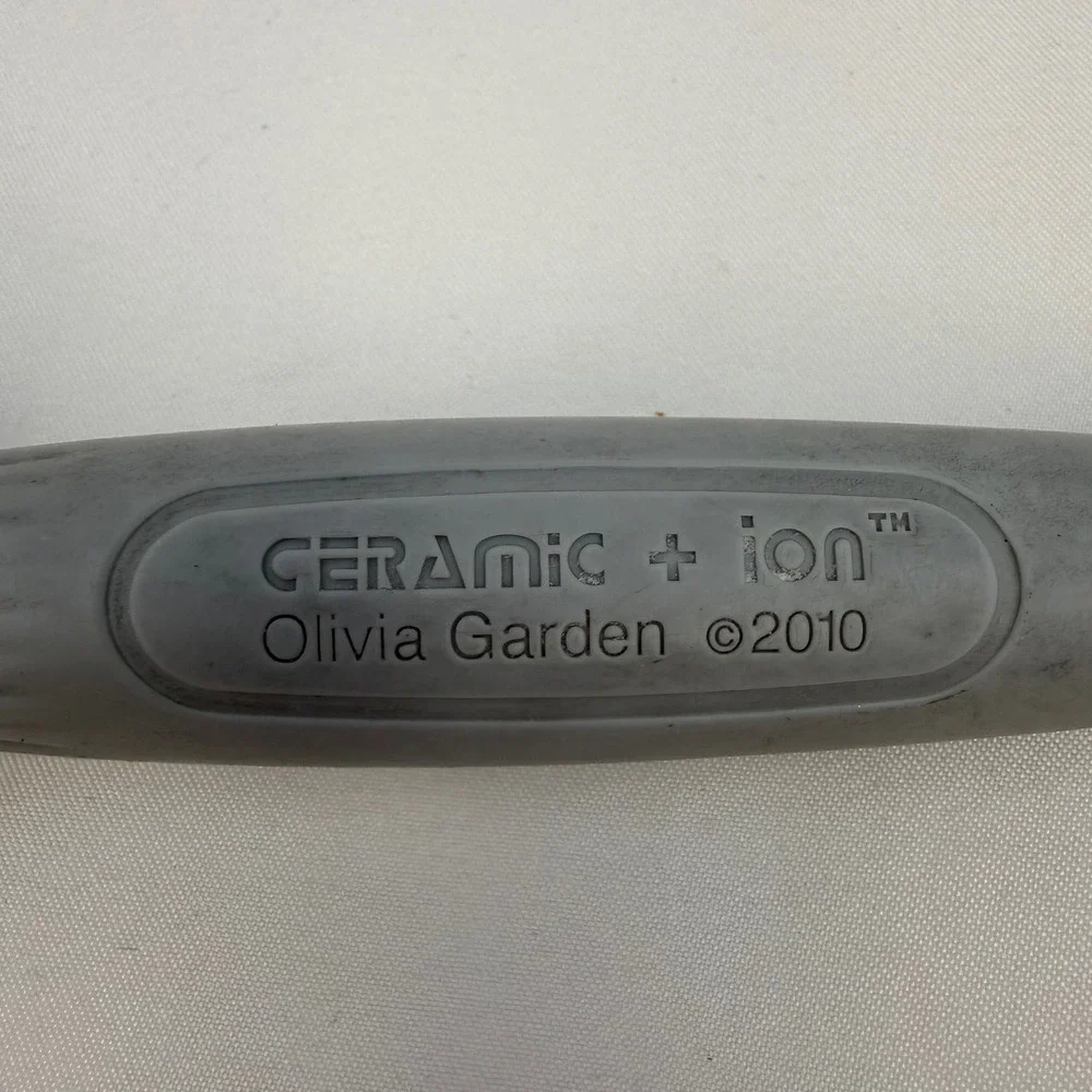 Olivia Garden Ceramic + Ion Tourmaline Thermal Round Hair Brush Grey White 1.25